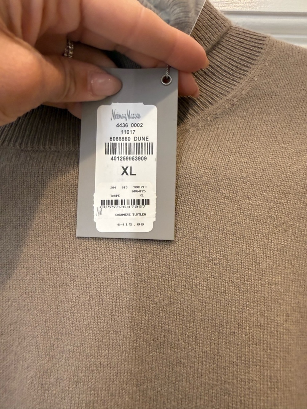 Men's Neiman Marcus Dune Color XL Cashmere Turtleneck Sweater - Picture 2 of 3